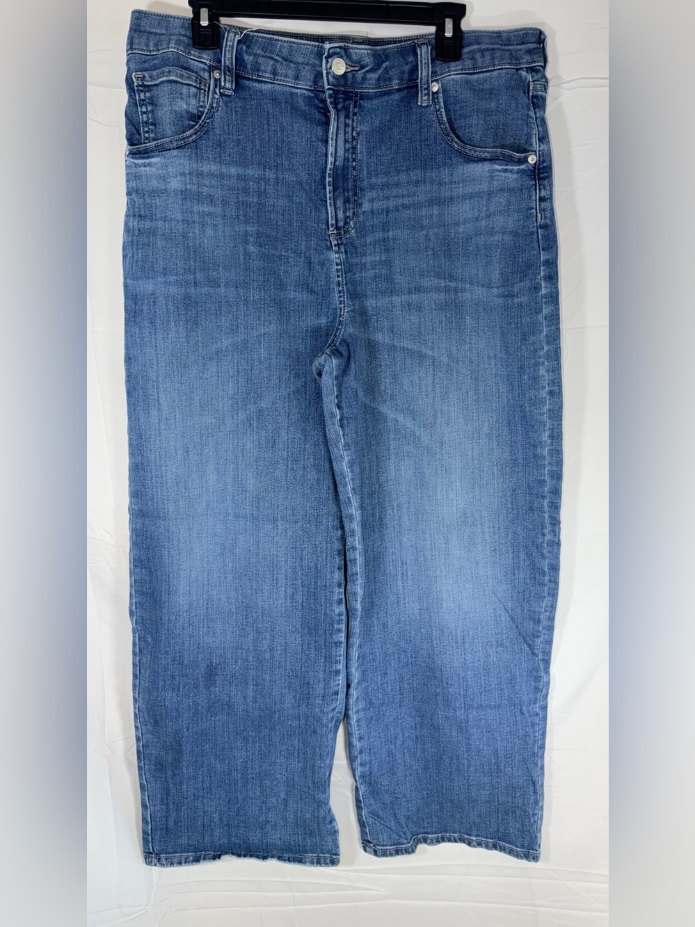 Liz Claiborne Classic Straight-Leg Medium Wash Blue Jeans